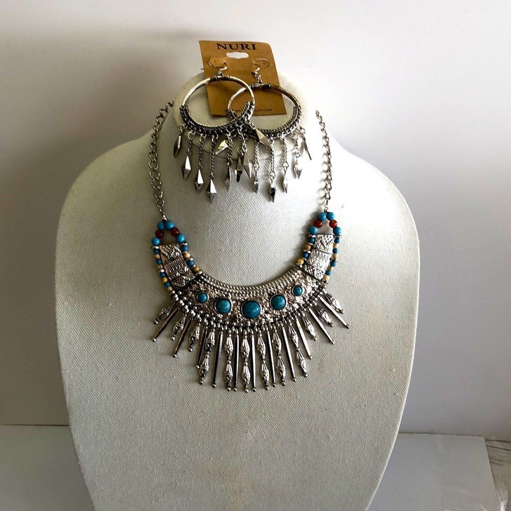 Nuri brand silver color faux turquoise stones choker earrings brand new